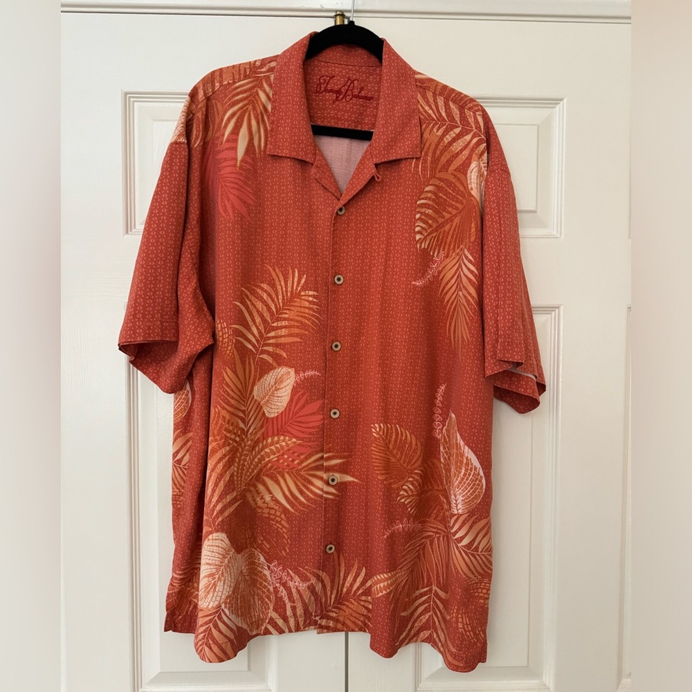 Tommy Bahama Silk Button Up Hawaiian Shirt